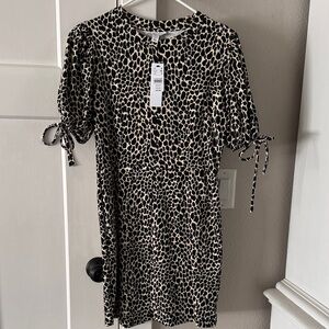 Leopard Print Puff Sleeve Dress